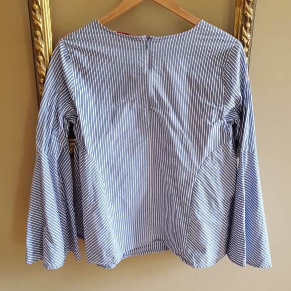 Ava Bell Sleeve Top Sz M - Picture 9 of 9